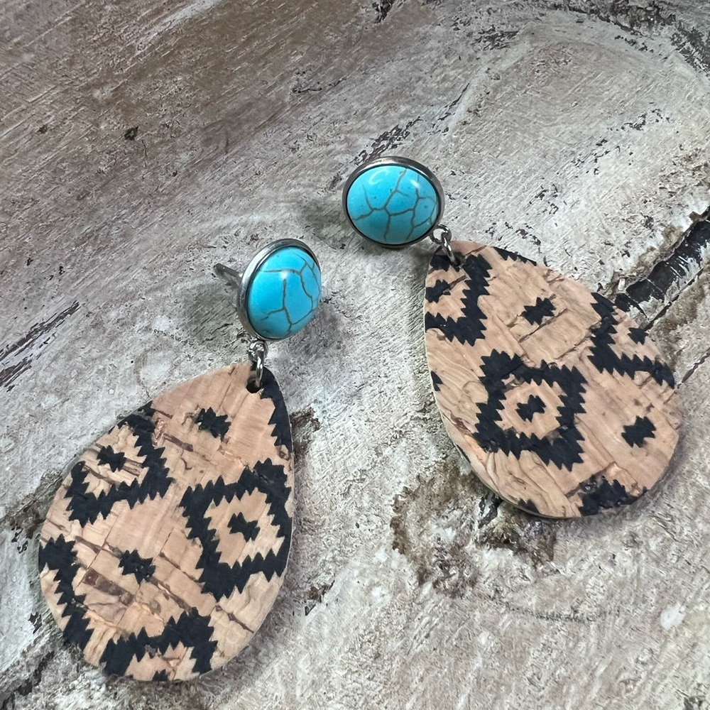 Boho Teardrop‎ Earrings with Turquoise Accents - Picture 2 of 4